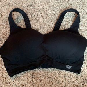 MARIKA - 2x Black sports bra